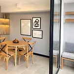 Navarrete By Wynwood House